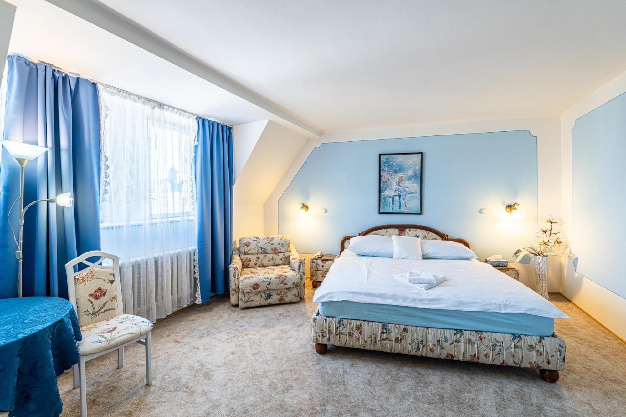 Hotel Trumf Mladá Boleslav Kültér fotó